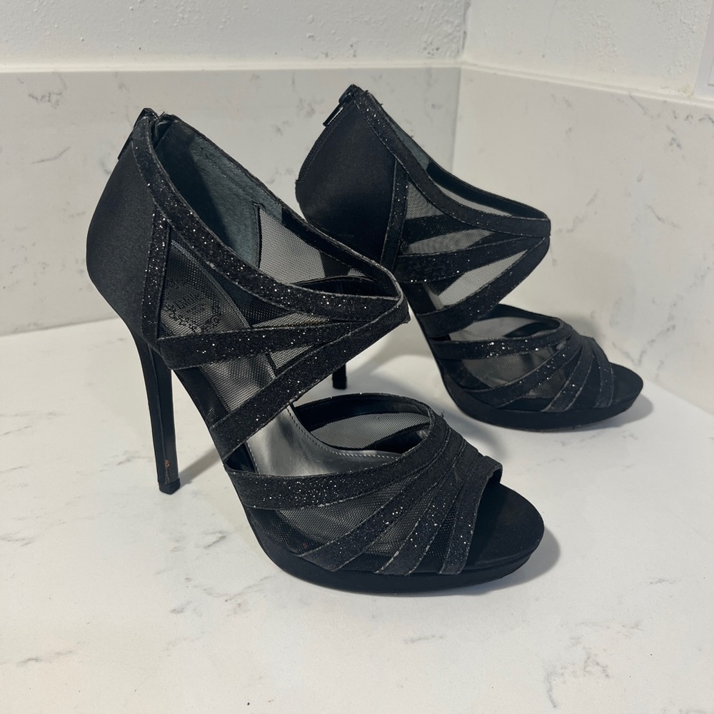 Black sparkle heels size 7.5